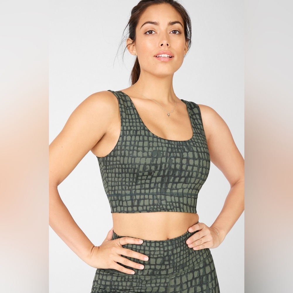 Fabletics Harlow Reversible Medium Impact Sports Bra Green Size M